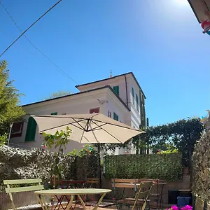  Pensión Pink House Garden